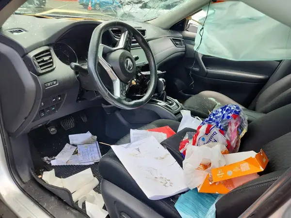 KNMAT2MV1JP529009 2018 NISSAN ROGUE - Image 8
