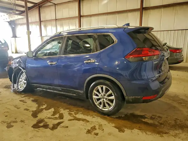 KNMAT2MV1JP533271 2018 NISSAN ROGUE - Image 2