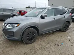 KNMAT2MV1JP533674 2018 NISSAN ROGUE