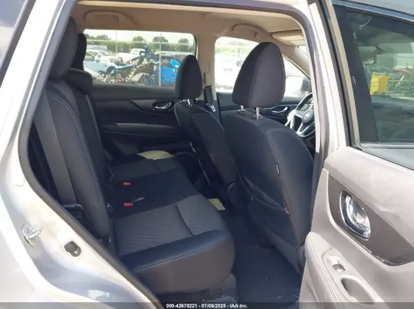KNMAT2MV1JP535294 2018 NISSAN ROGUE - Image 8