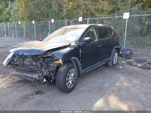 KNMAT2MV1JP542925 2018 NISSAN ROGUE - Image 2