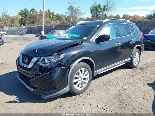 KNMAT2MV1JP549826 2018 NISSAN ROGUE - Image 2