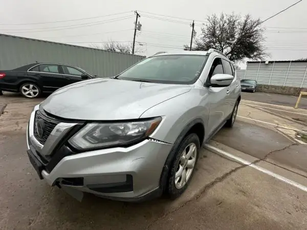 KNMAT2MV1JP554976 2018 NISSAN ROGUE - Image 2