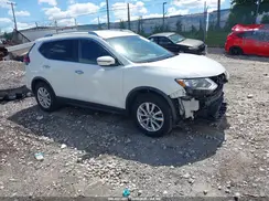 KNMAT2MV1JP556811 2018 NISSAN ROGUE