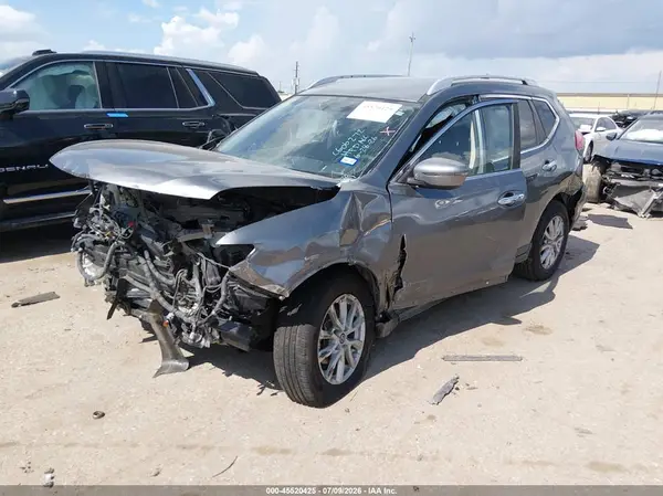 KNMAT2MV1JP559756 2018 NISSAN ROGUE - Image 2