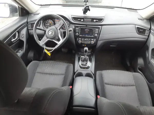 KNMAT2MV1JP560079 2018 NISSAN ROGUE - Image 8
