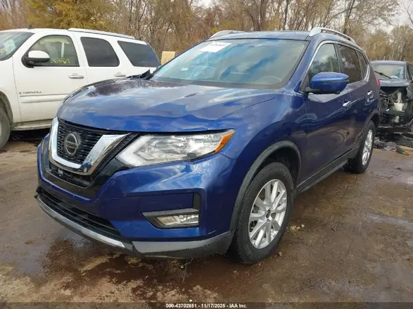 KNMAT2MV1JP564617 2018 NISSAN ROGUE - Image 2