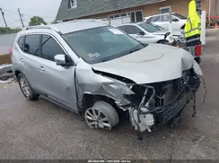 KNMAT2MV1JP565363 2018 NISSAN ROGUE
