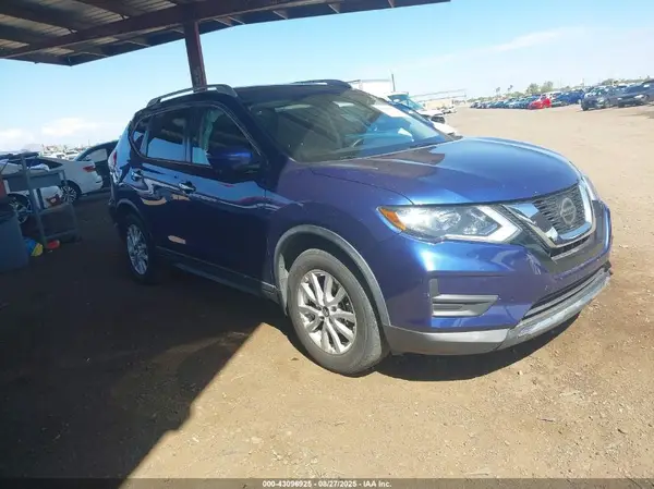 KNMAT2MV1JP567047 2018 NISSAN ROGUE - Image 1