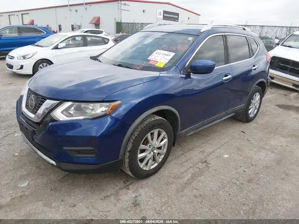 KNMAT2MV1JP569025 2018 NISSAN ROGUE - Image 2