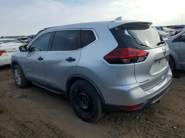 KNMAT2MV1JP570238 2018 NISSAN ROGUE - Image 2