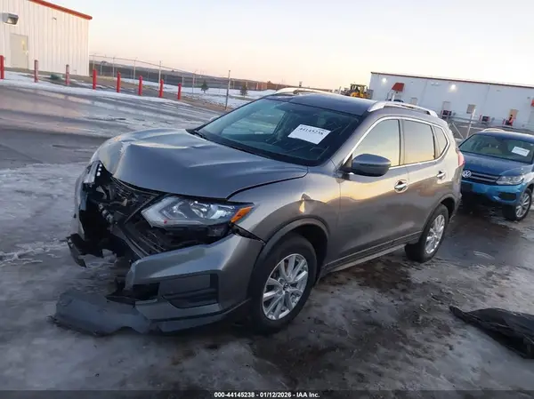 KNMAT2MV1JP577237 2018 NISSAN ROGUE - Image 2