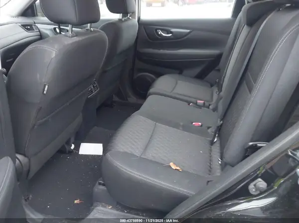 KNMAT2MV1JP578727 2018 NISSAN ROGUE - Image 8