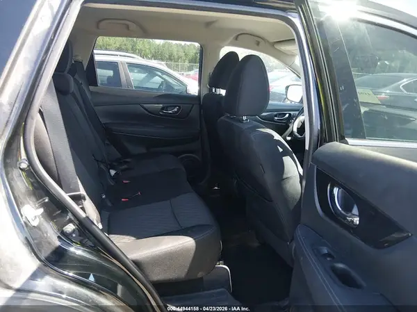 KNMAT2MV1JP581286 2018 NISSAN ROGUE - Image 8