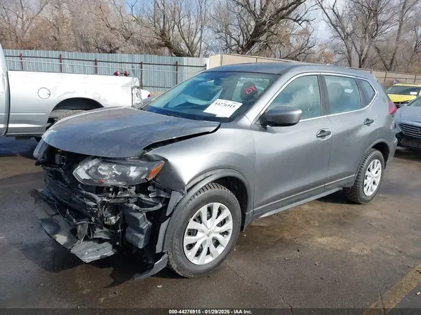 KNMAT2MV1JP583443 2018 NISSAN ROGUE - Image 2