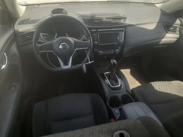 KNMAT2MV1JP585175 2018 NISSAN ROGUE - Image 8