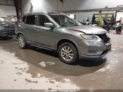KNMAT2MV1JP585192 2018 NISSAN ROGUE