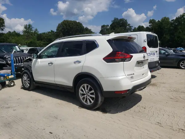 KNMAT2MV1JP589128 2018 NISSAN ROGUE - Image 2