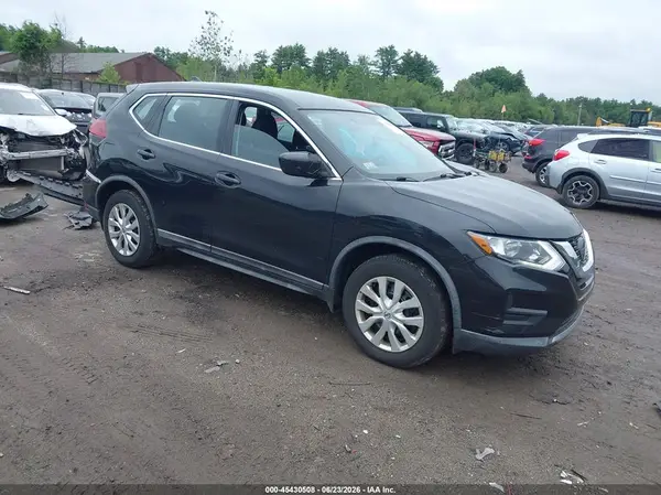KNMAT2MV1JP589873 2018 NISSAN ROGUE - Image 1