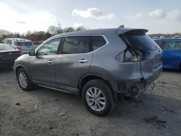 KNMAT2MV1JP591204 2018 NISSAN ROGUE - Image 2