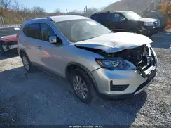 KNMAT2MV1JP594040 2018 NISSAN ROGUE