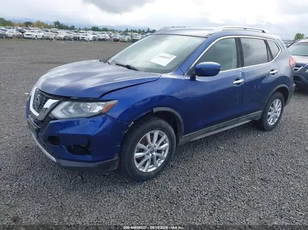 KNMAT2MV1JP597200 2018 NISSAN ROGUE - Image 2