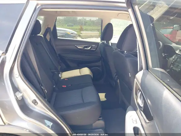 KNMAT2MV1JP597911 2018 NISSAN ROGUE - Image 8