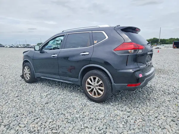 KNMAT2MV1JP597942 2018 NISSAN ROGUE - Image 2
