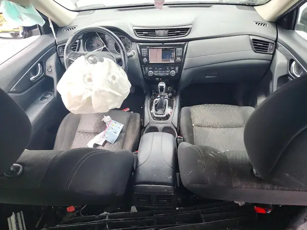 KNMAT2MV1JP597942 2018 NISSAN ROGUE - Image 8