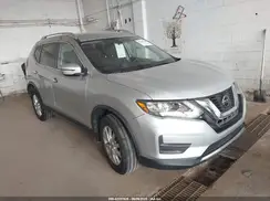 KNMAT2MV1JP598749 2018 NISSAN ROGUE