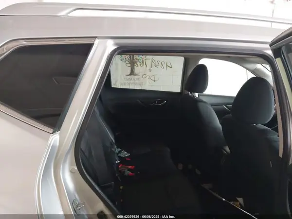 KNMAT2MV1JP598749 2018 NISSAN ROGUE - Image 8