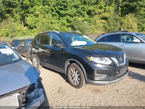 KNMAT2MV1JP603304 2018 NISSAN ROGUE - Image 1