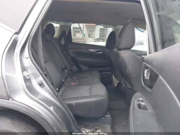 KNMAT2MV1JP608308 2018 NISSAN ROGUE - Image 8