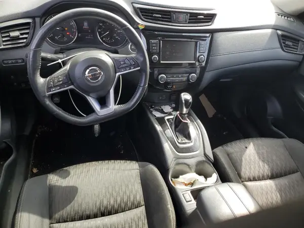 KNMAT2MV1JP609054 2018 NISSAN ROGUE - Image 8
