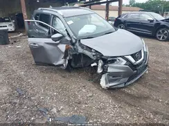KNMAT2MV1JP610575 2018 NISSAN ROGUE
