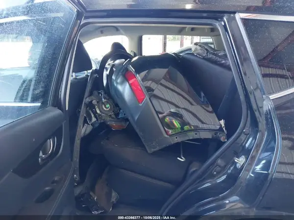 KNMAT2MV1JP610608 2018 NISSAN ROGUE - Image 8