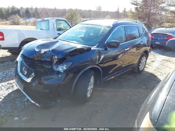 KNMAT2MV1JP614917 2018 NISSAN ROGUE - Image 2