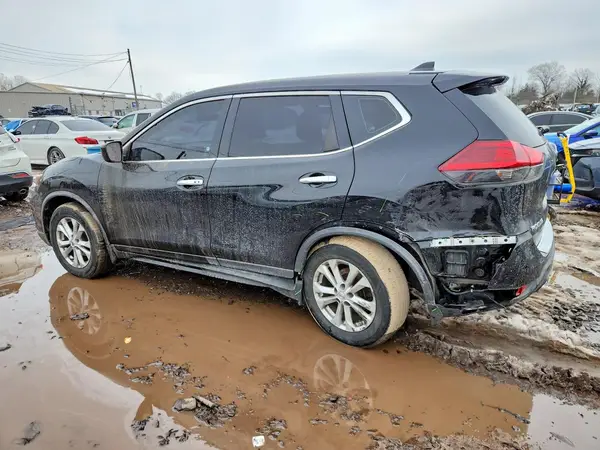 KNMAT2MV1JP615002 2018 NISSAN ROGUE - Image 2