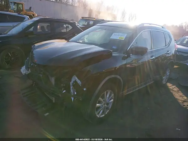 KNMAT2MV1JP615663 2018 NISSAN ROGUE - Image 2