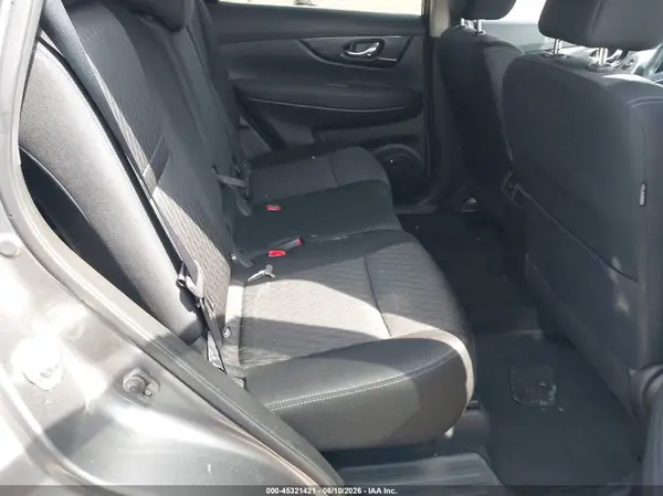 KNMAT2MV1JP617932 2018 NISSAN ROGUE - Image 8