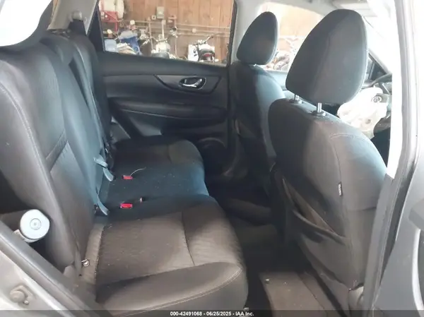 KNMAT2MV1JP619308 2018 NISSAN ROGUE - Image 8