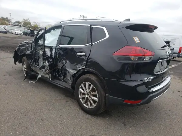 KNMAT2MV1JP620748 2018 NISSAN ROGUE - Image 2
