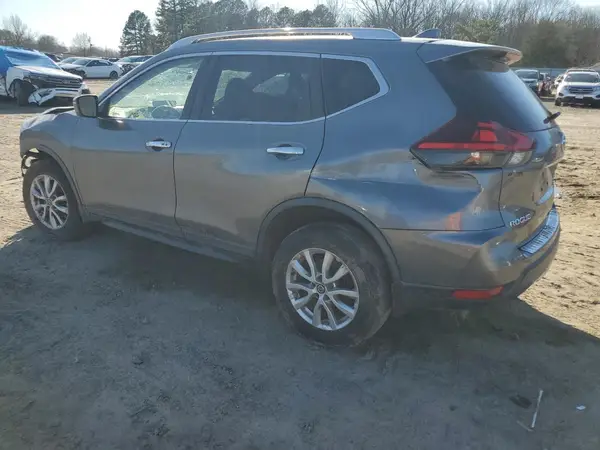 KNMAT2MV1JP621818 2018 NISSAN ROGUE - Image 2