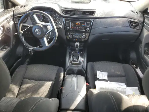 KNMAT2MV1JP621818 2018 NISSAN ROGUE - Image 8