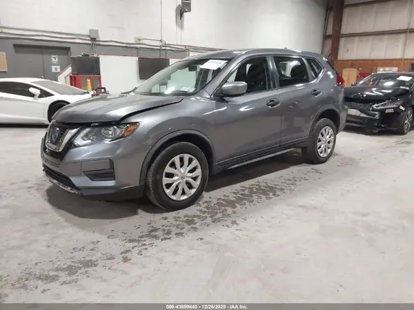 KNMAT2MV1KP502104 2019 NISSAN ROGUE - Image 2