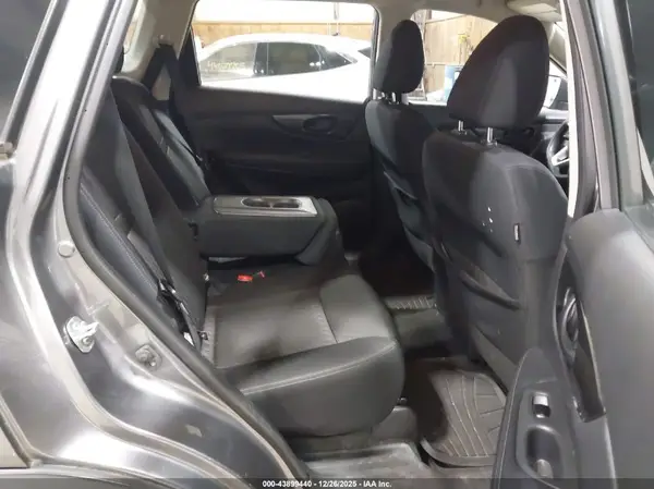 KNMAT2MV1KP502104 2019 NISSAN ROGUE - Image 8