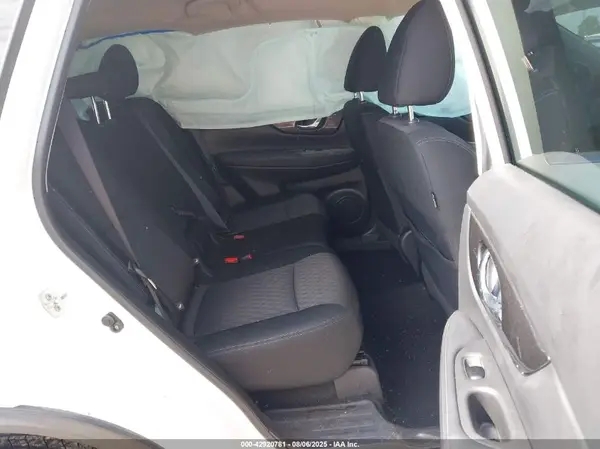 KNMAT2MV1KP517119 2019 NISSAN ROGUE - Image 8