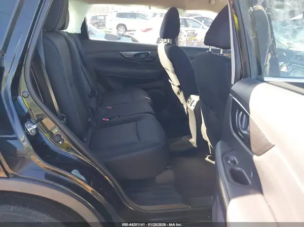 KNMAT2MV1KP531778 2019 NISSAN ROGUE - Image 8