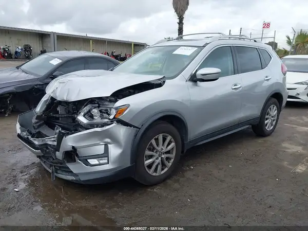 KNMAT2MV1KP533952 2019 NISSAN ROGUE - Image 2