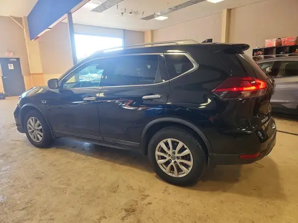 KNMAT2MV1KP540187 2019 NISSAN ROGUE - Image 2